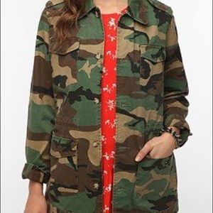 URBAN OUTFITTERS By Corpus camo jacket sz M